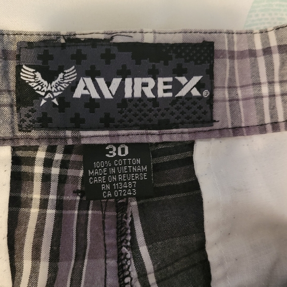 Men's  shorts - Picture 2 of 3